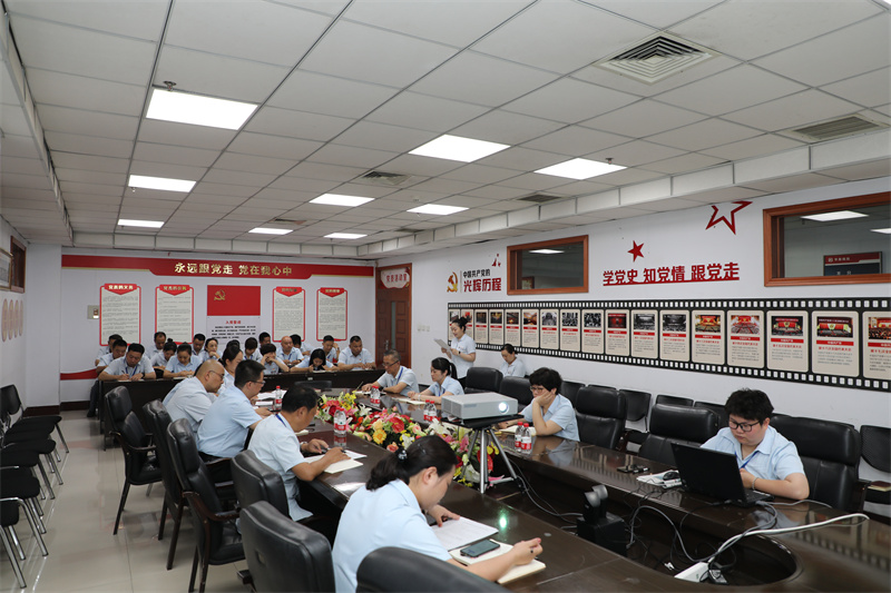 嚴(yán)把“四道關(guān)” 強推專題生活會顯實效